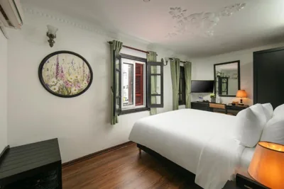 Habitación King Deluxe — Old Quarter Charm Hotel & Travel